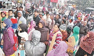 baari aane par khatm ho jaata hai cash