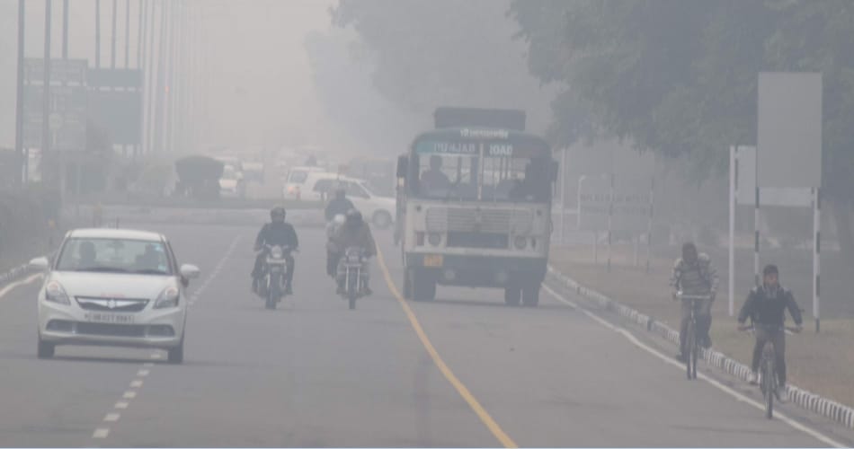 winter season first fogg in chandigarh on tuesday, very low visibility and cloudy weather