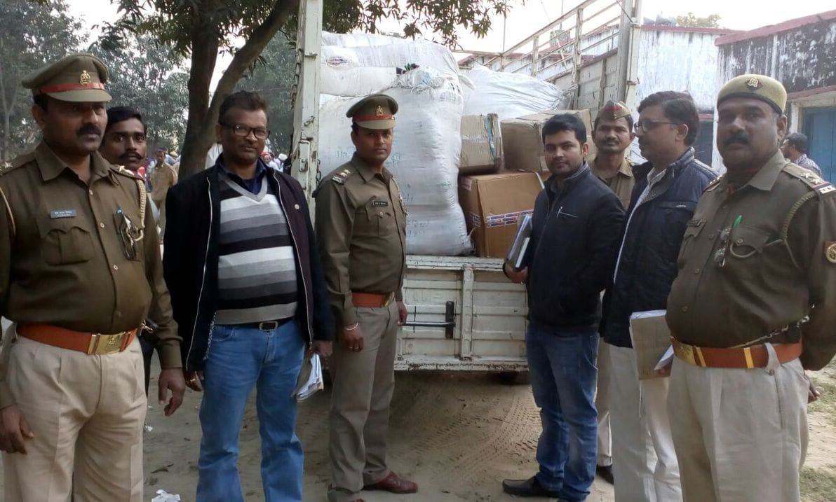2500 sari, burqa recovered 310
