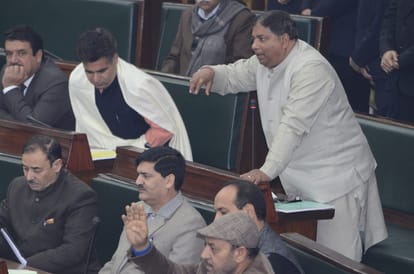 national conference walkout from j&k assembly
