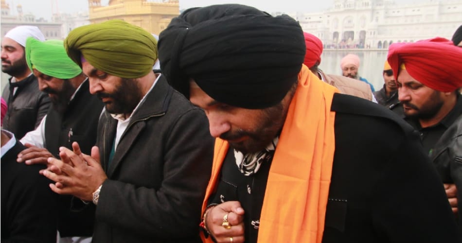 navjot sidhu got emotional during road show at amritsar, also visited golden temple
