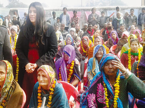 saare kaam chhod do, sabase pahale vot do