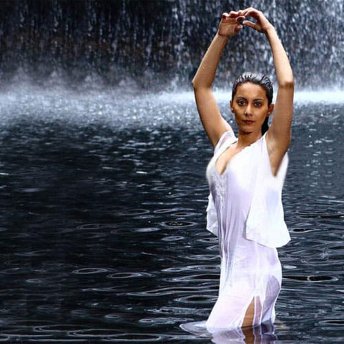 birthday special story of minissha lamba and her affair