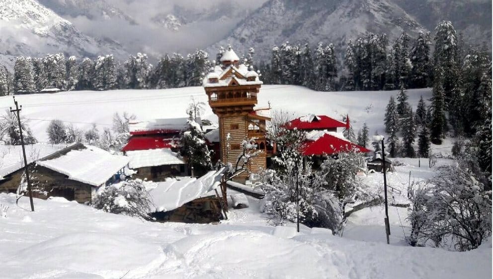 Cold Wave Continues After Heavy Snowfall in Himachal.