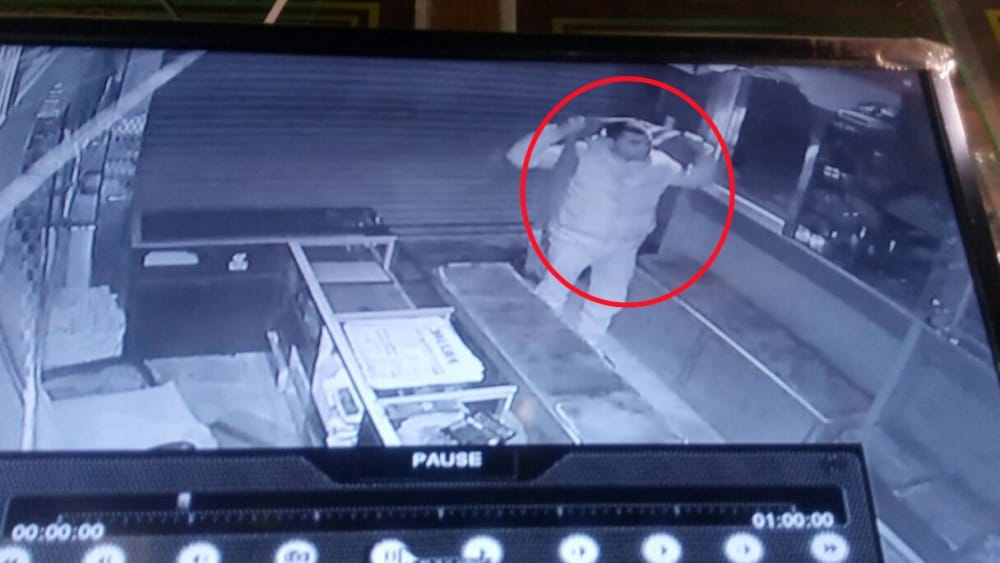 thief captured in cctv