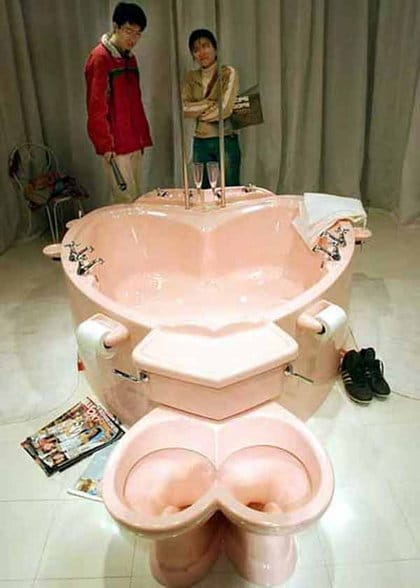 Viral: Toilets shocking pictures goes Viral on Internet
