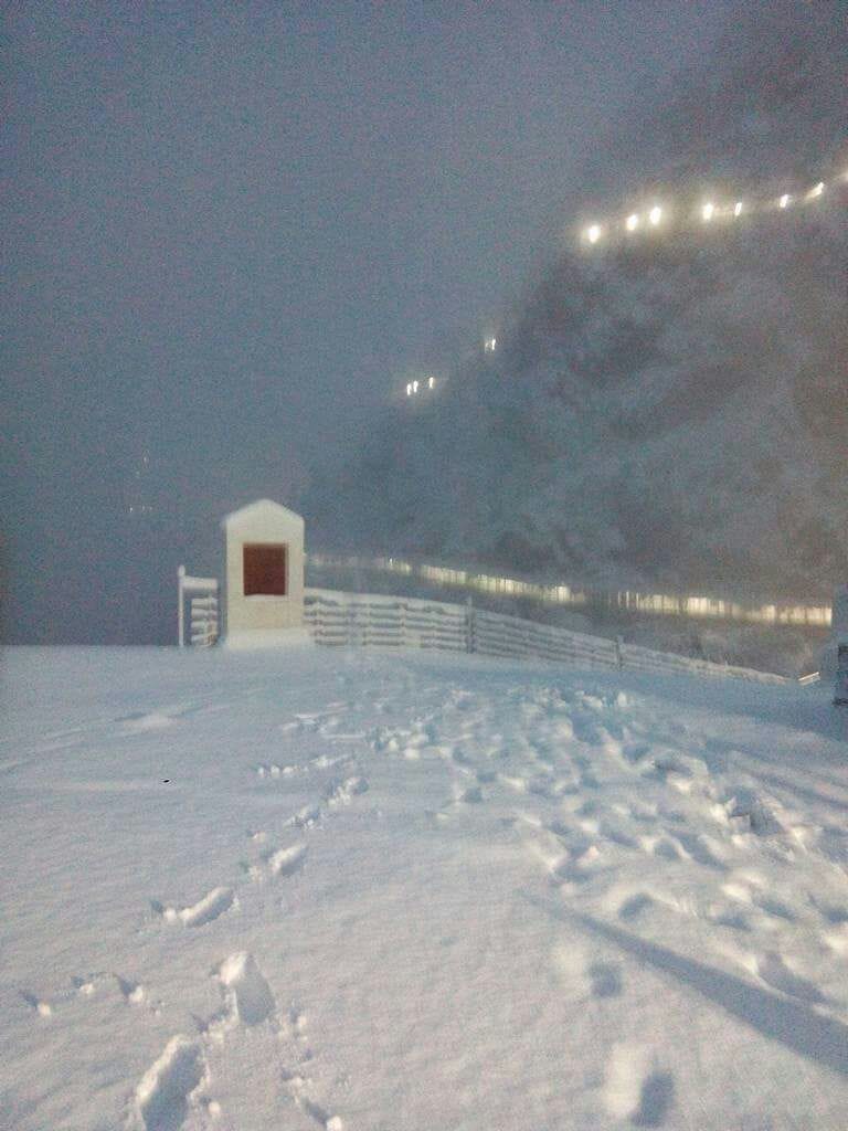 IMAGES OF VAISHNO DEVI AFTER FRESH SNOWFALL