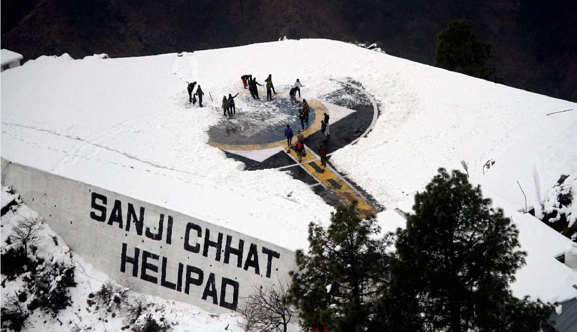 BEAUTIFUL IMAGES OF VAISHNO DEVI IN SNOW