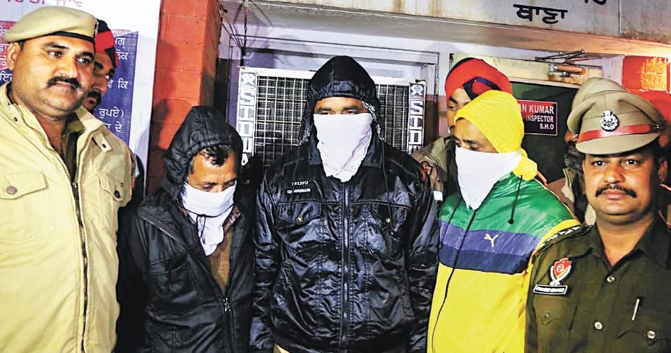 160 kg gold of 21 crore recovery from car at international airport road mohali