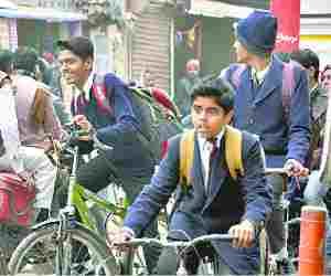 temperature dropped again, schools closed