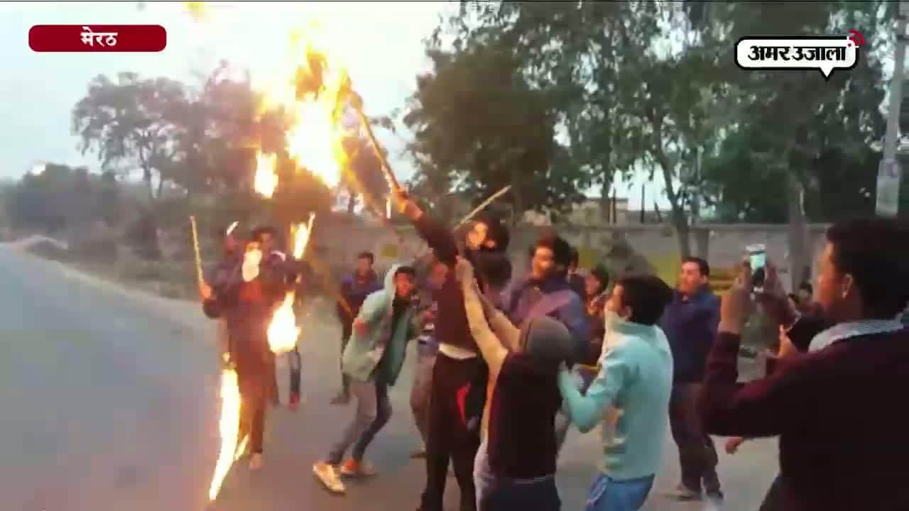 मेरठ बीजेपी में घमासान