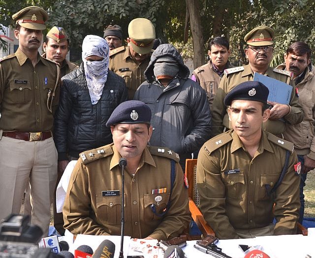 Gang who expose illegal weapon of choice, the two finally picked