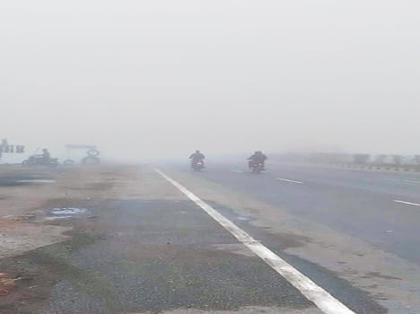weather becomes windy, low temprature 5 