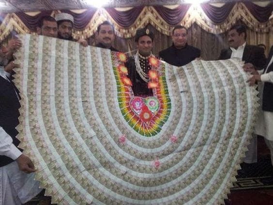 funny dress of indian grooms goes viral over internet