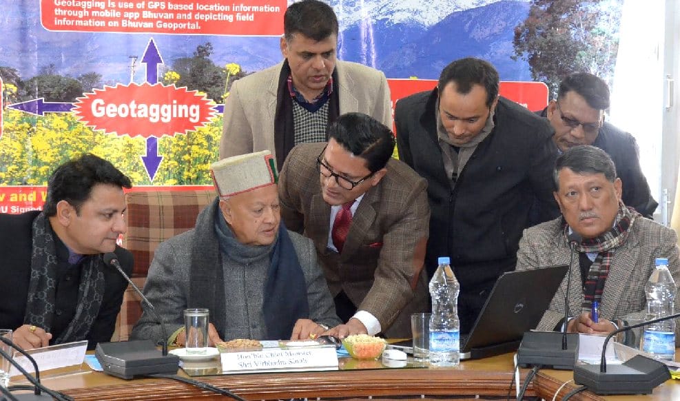 Virbhadra Singh Honoured BDO and Rural Development officers.