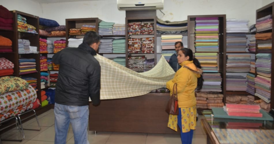 Bihar Khadi board requested government departments to use swadeshi fabric