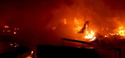 In Lucknow a Warehouse goods catches fire 