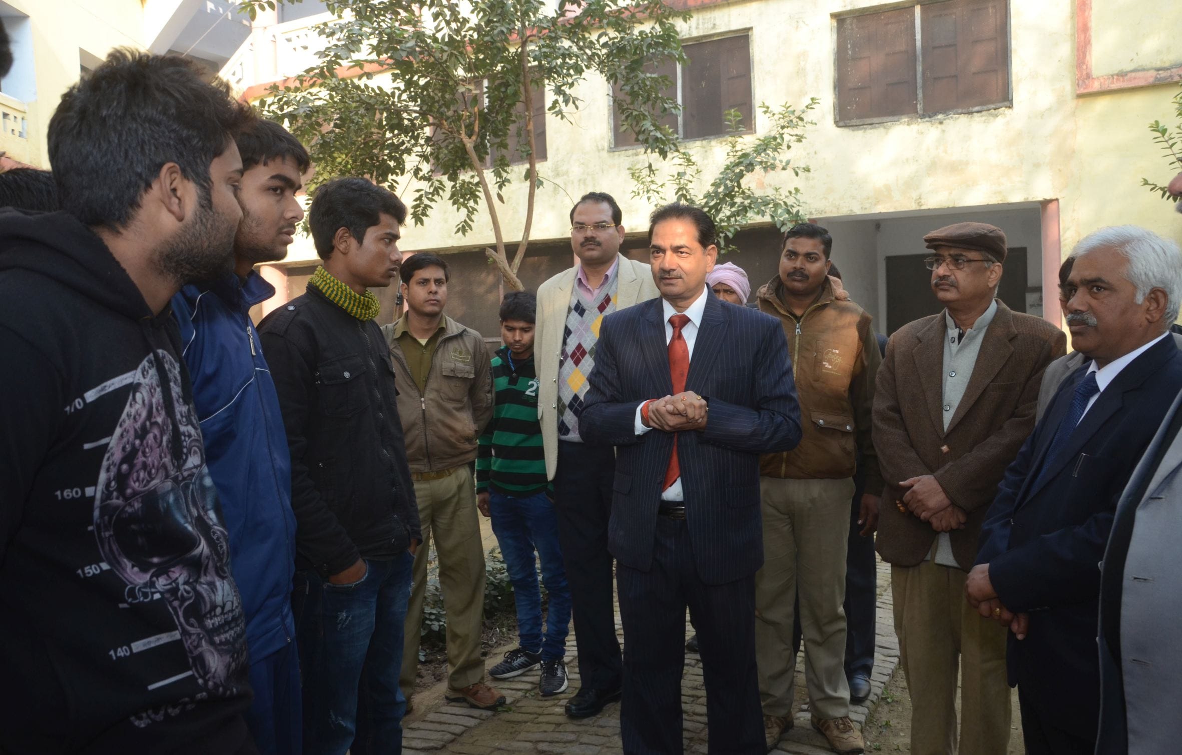poor condition of lucknow university mess