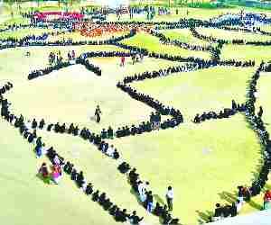 5000 children formed MAP OF INDIA