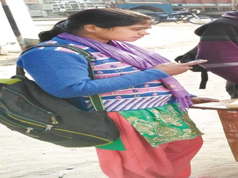 Rs two lakh 28 thousand deceived by false promises of reward