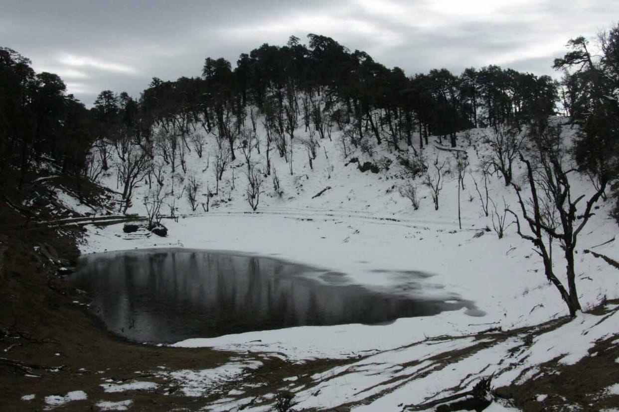 thamari kund lake freeze in pithoragarh