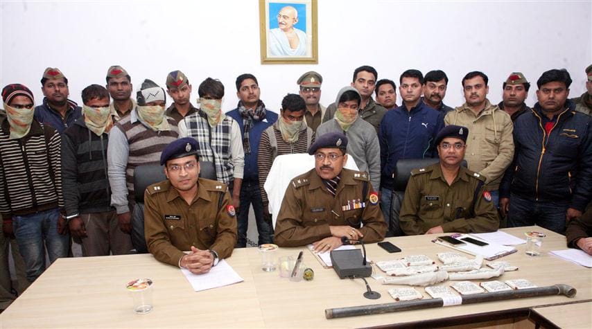6 arrested notorious dacoit gang Aheria