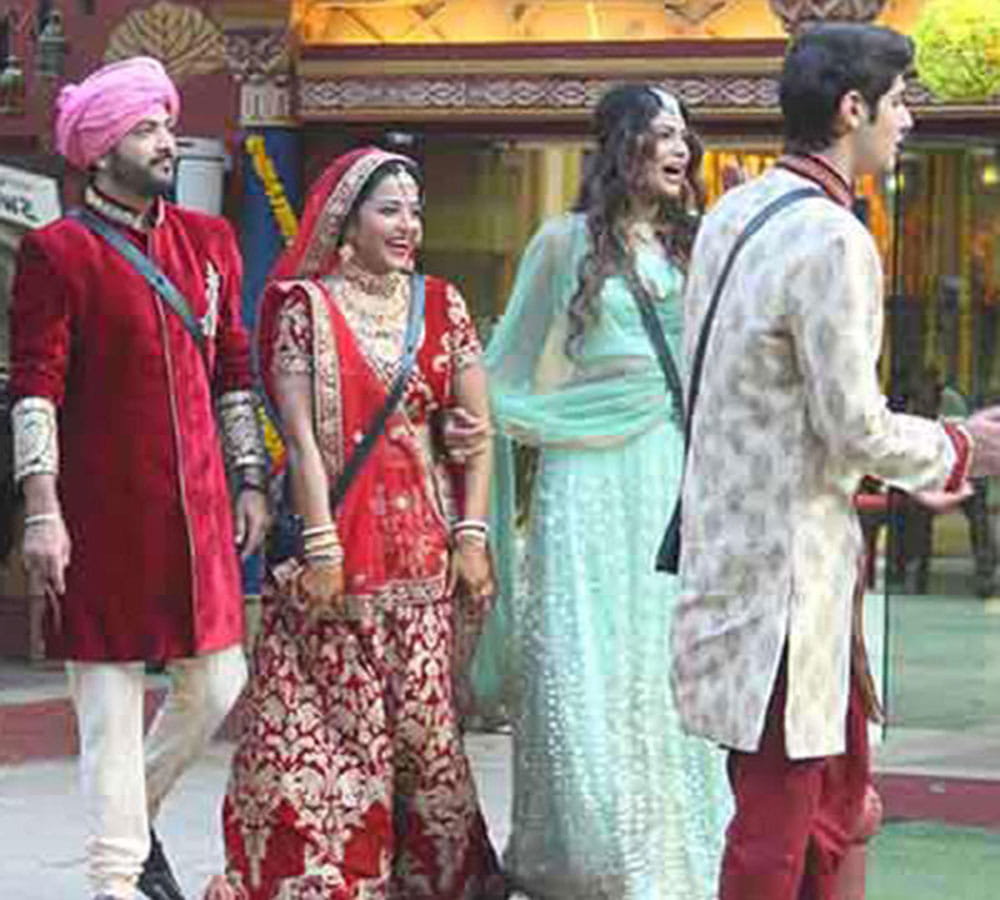 monalisa cry for vikrant singh in bigg boss house