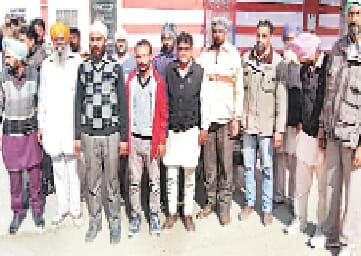 punjab ke kiasan bhi police se preshan