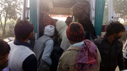 UP: Etah painful road accident killed school childrens