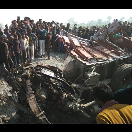 around 25 children died in Etta accident