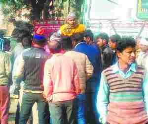 Sister and brother thrashed by eve teasers