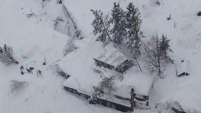 Avalanche in Italy, 30 missing, many buried in snow