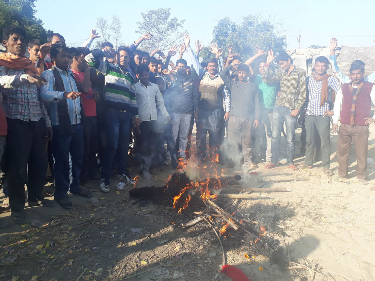 BJP burn dummy of MLA