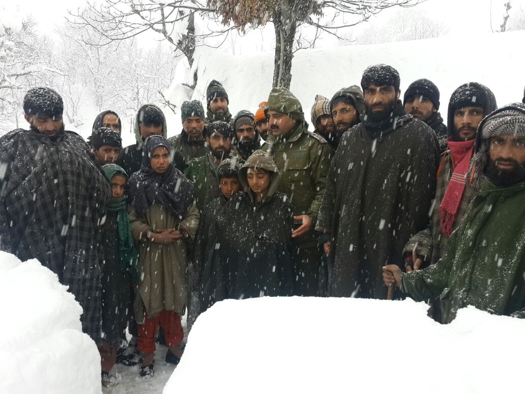 indian army saved 80 people in kulgam