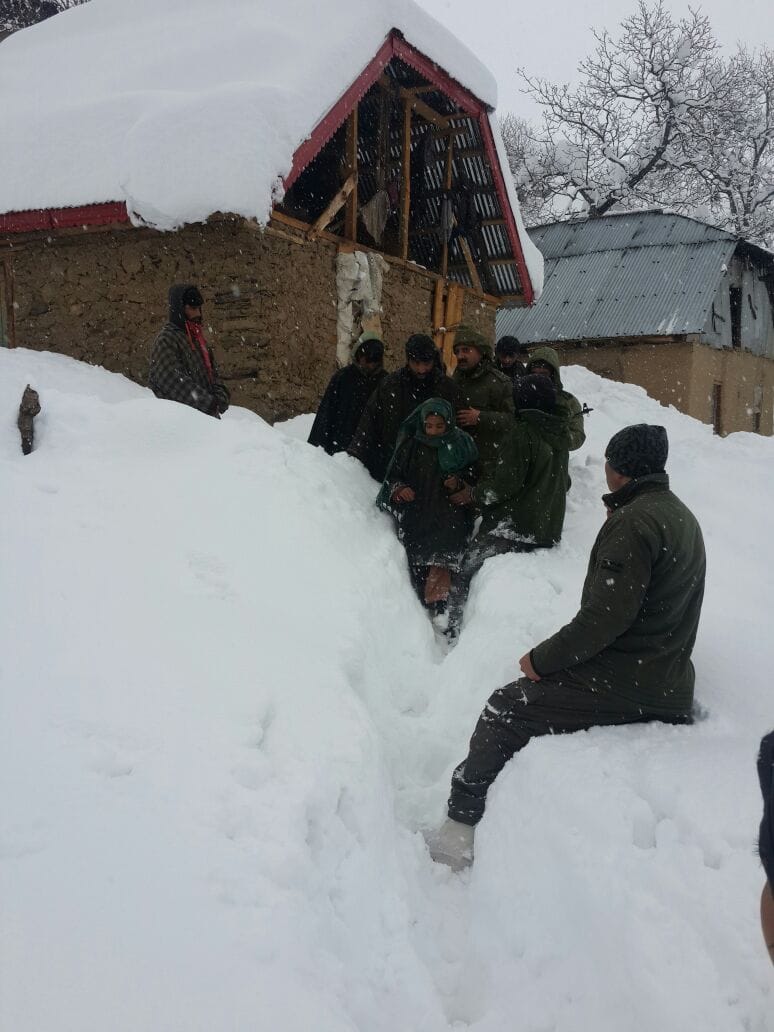 indian army saved 80 people in kulgam
