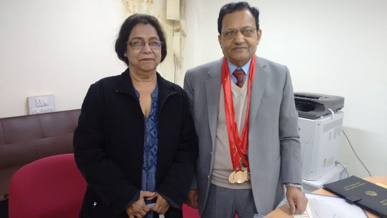 llb topper nc tiwari received medal after twenty six years old