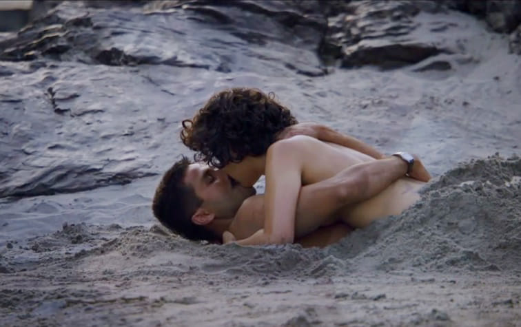 Watch Shahid and Kangana's initmate scene in 'Ye Ishq Hai'