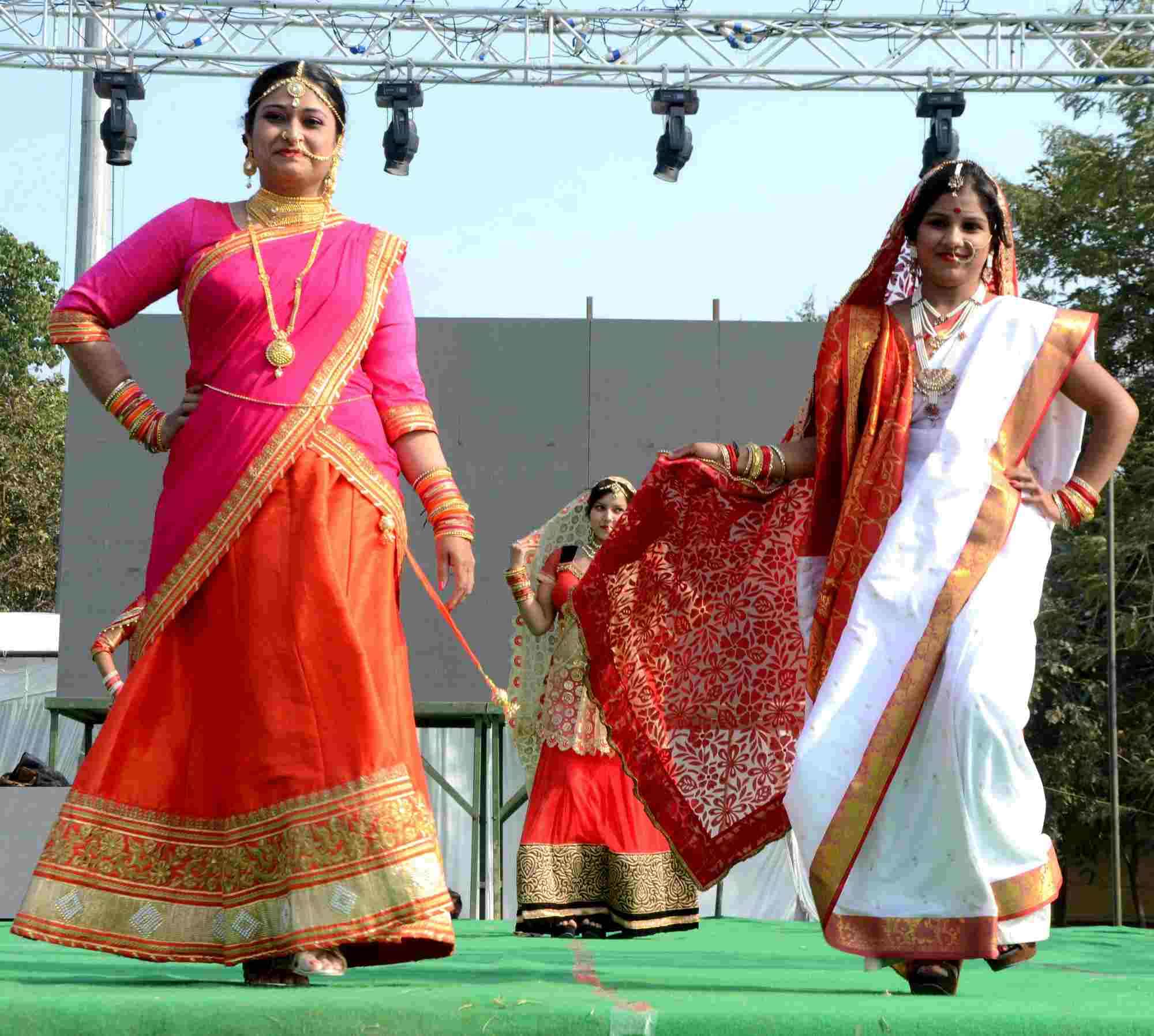 iit bhu kashi yatra 2017: econd day in kashi yatra fashion show