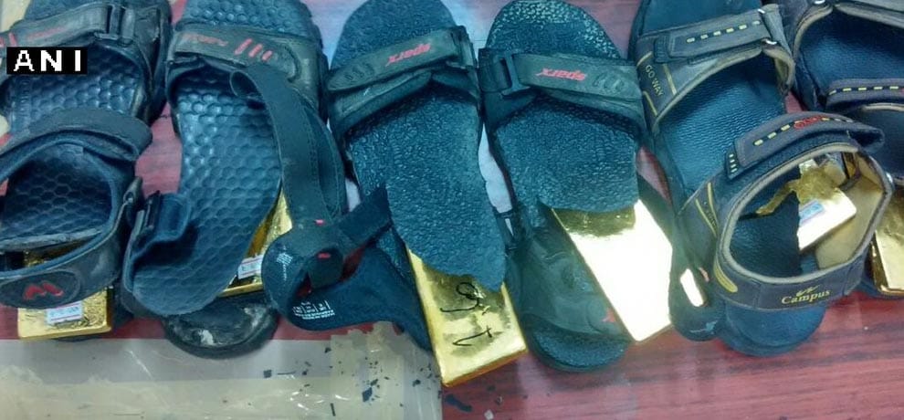  8.3 crore rupees gold seized form howrah railway station