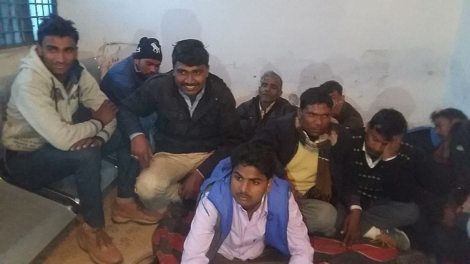 naatakeey dhang se kotavaalee pahuncha doolha