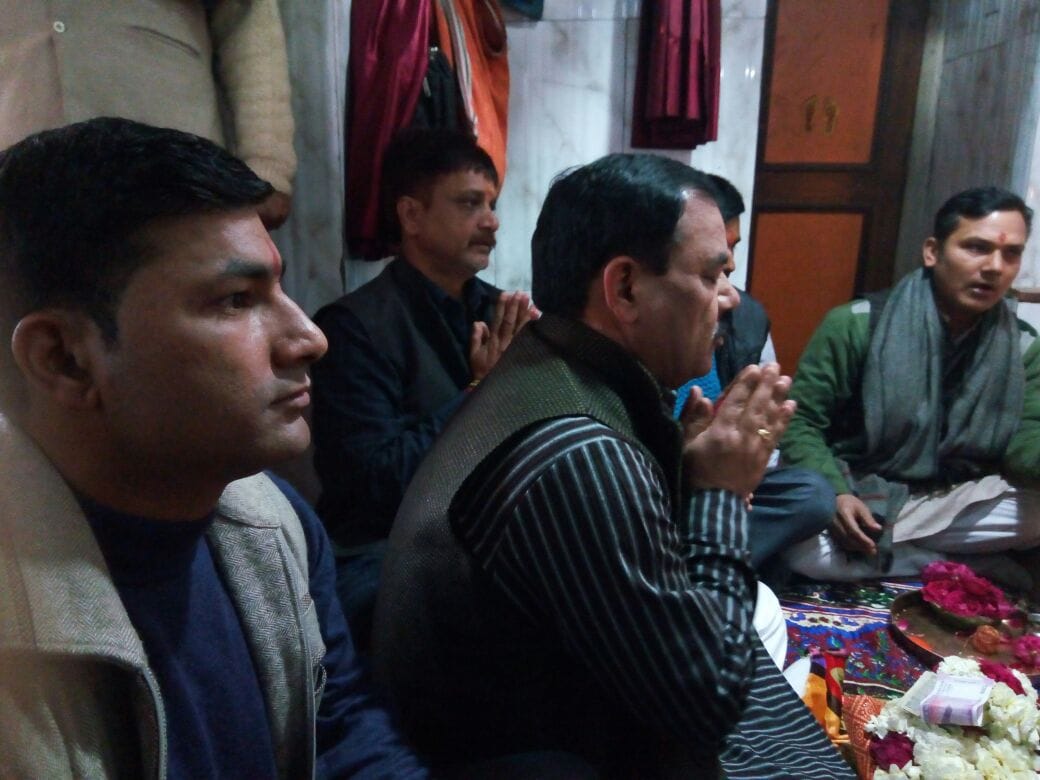 harak singh rawat went chandi devi temple