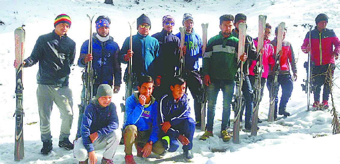 Cleaning operations before skiing youth