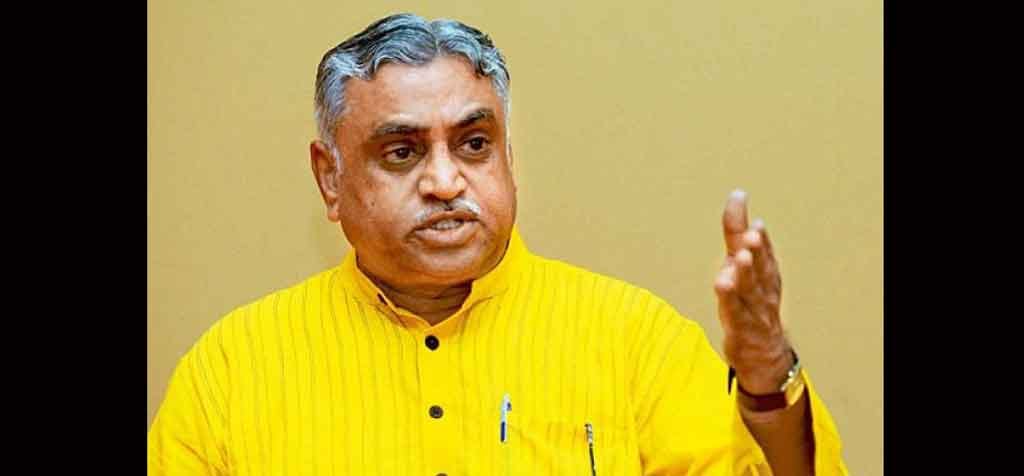  RSS leader Manmohan Vaidya says that Caste-based reservation should end 