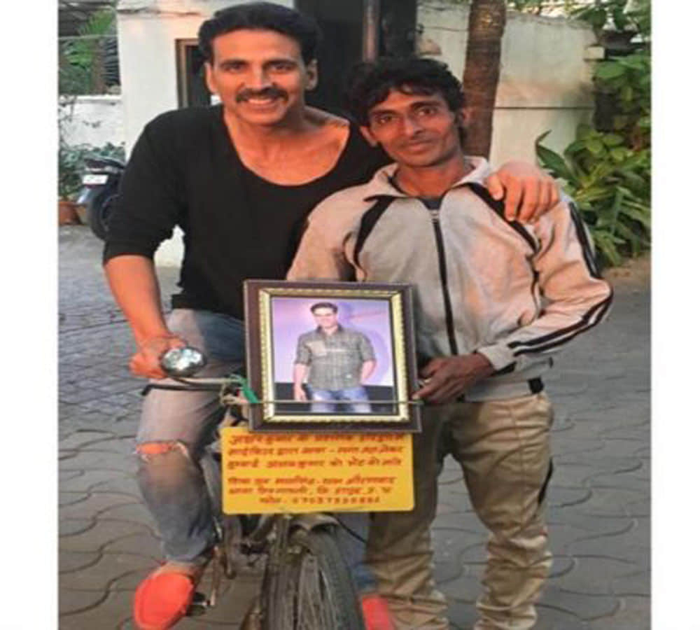 akshay kumar met his fan shiva gurjar