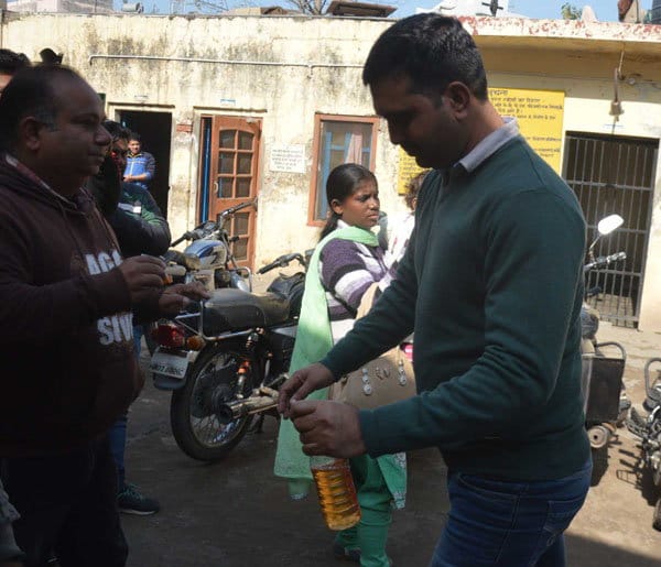 Lady attempt suicide at the front of police station, ambala news 