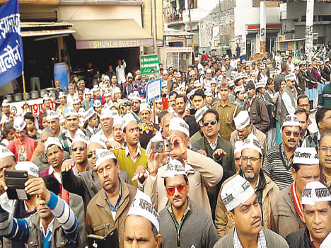 Voter awareness for doctors, nurses, children with extracted rally