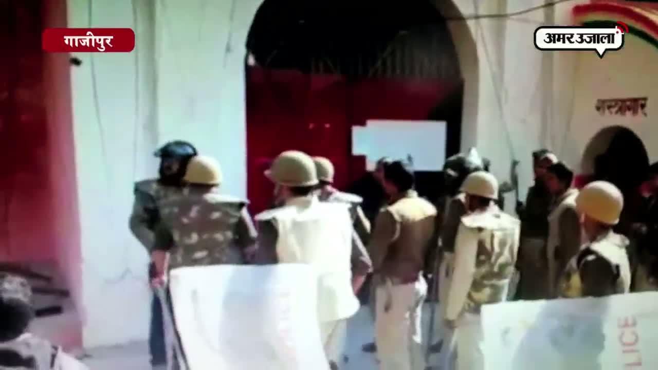 कैदियों का बवाल देख पुलिस भी रह गयी दंग 