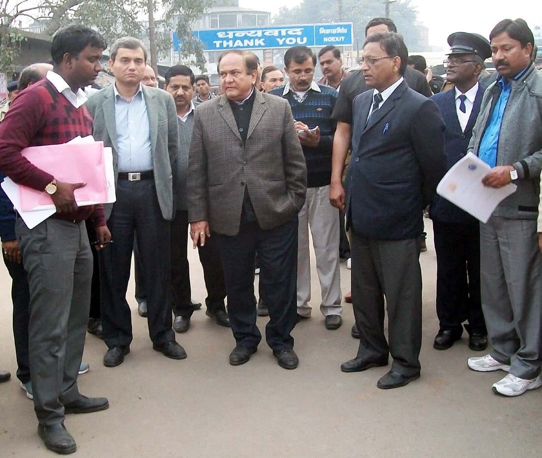 GM Pilibhit-Mailani rail wing inspection