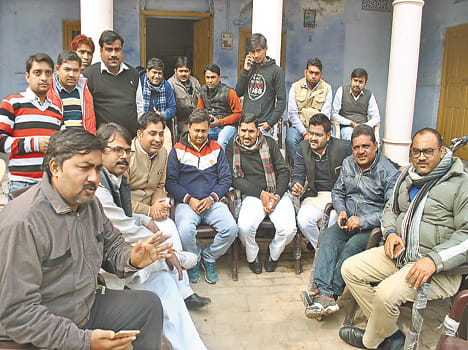 mulayam ke log manch worker will create problem for sp