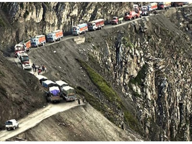 STORY OF ZOZILA PAS CONNECTING LEH FROM SRINAGAR